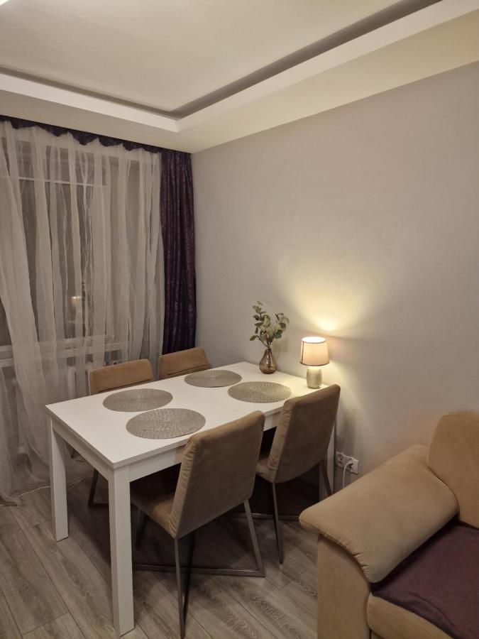 Apartament - 2 Pokoje W Lodzi - Blisko Atlas Arena, Zoo, Centrum, Piotrkowska 外观 照片